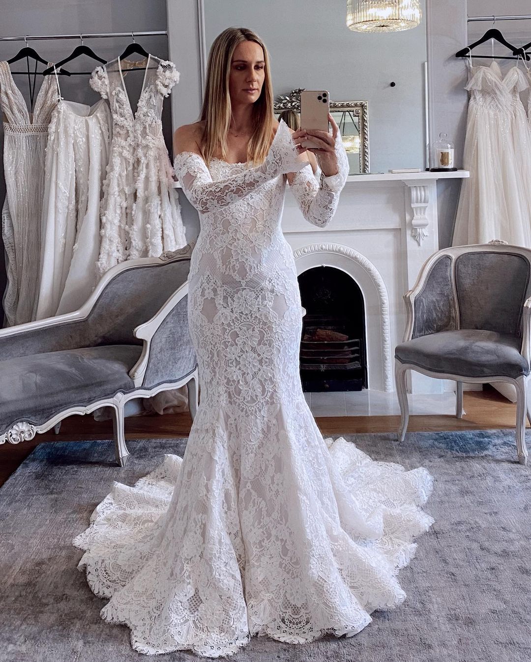 Lace Fabulous Mermaid Wedding Dresses With Long Sleeves Off The Shoulder Bridal Gowns Sweep Train Robe De Marie