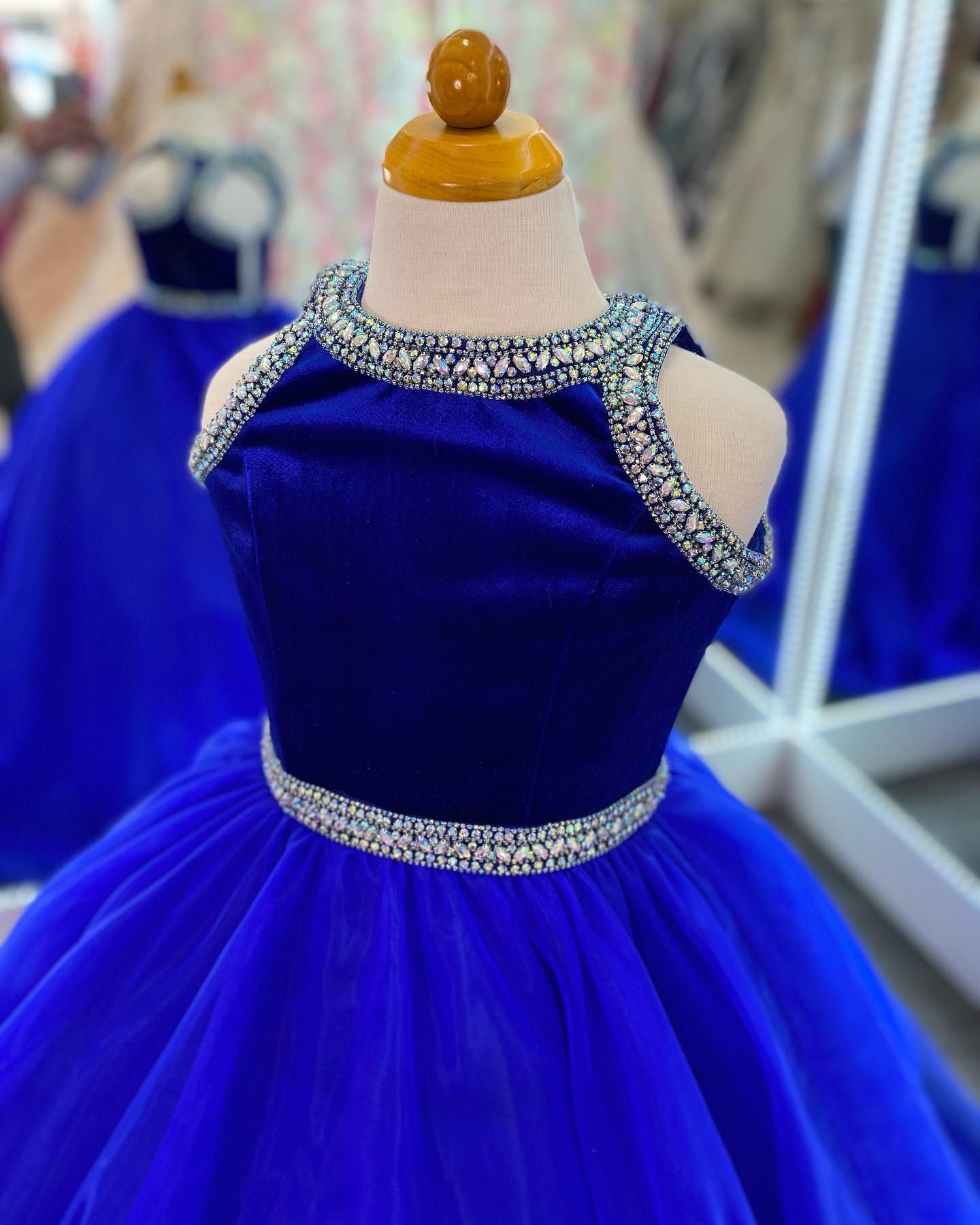 Little Miss Pageant Dress for Teens Juniors Toddlers 2022 Beading AB Stones Crystal Long Pageant Gown Girl Formal Party rosie Royal Blue Velvet Organz