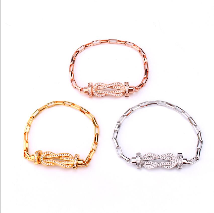 Korean version personality knot horseshoe buckle full zircon bracelet fashion joker gold-plated Luxe Living accessories wholesale women
Korean version personality knot horseshoe buckle full zircon bracelet fashion joker gold-plated Luxe Living accessories wholesale women