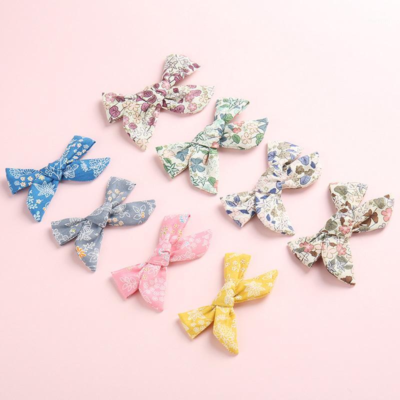 16 pcs/lot, Hand Tied Floral Fabric Bow Nylon headband or hair clips, Spring Hair Bow Headbands, Baby Shower Gift Photo props1, With hair clips
16 pcs/lot, Hand Tied Floral Fabric Bow Nylon headband or hair clips, Spring Hair Bow Headbands, Baby Shower Gift Photo props1, With hair clips