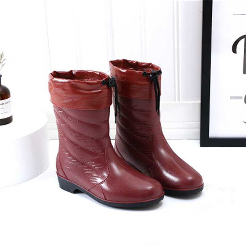2021 New Autumn Women Proof D'pvc Water Rainboots Tornozelo Plana Spring Boots Anti-derogative Rain Shoes Zapatos From Mujer 141J, Black
2021 New Autumn Women Proof D'pvc Water Rainboots Tornozelo Plana Spring Boots Anti-derogative Rain Shoes Zapatos From Mujer 141J, Black