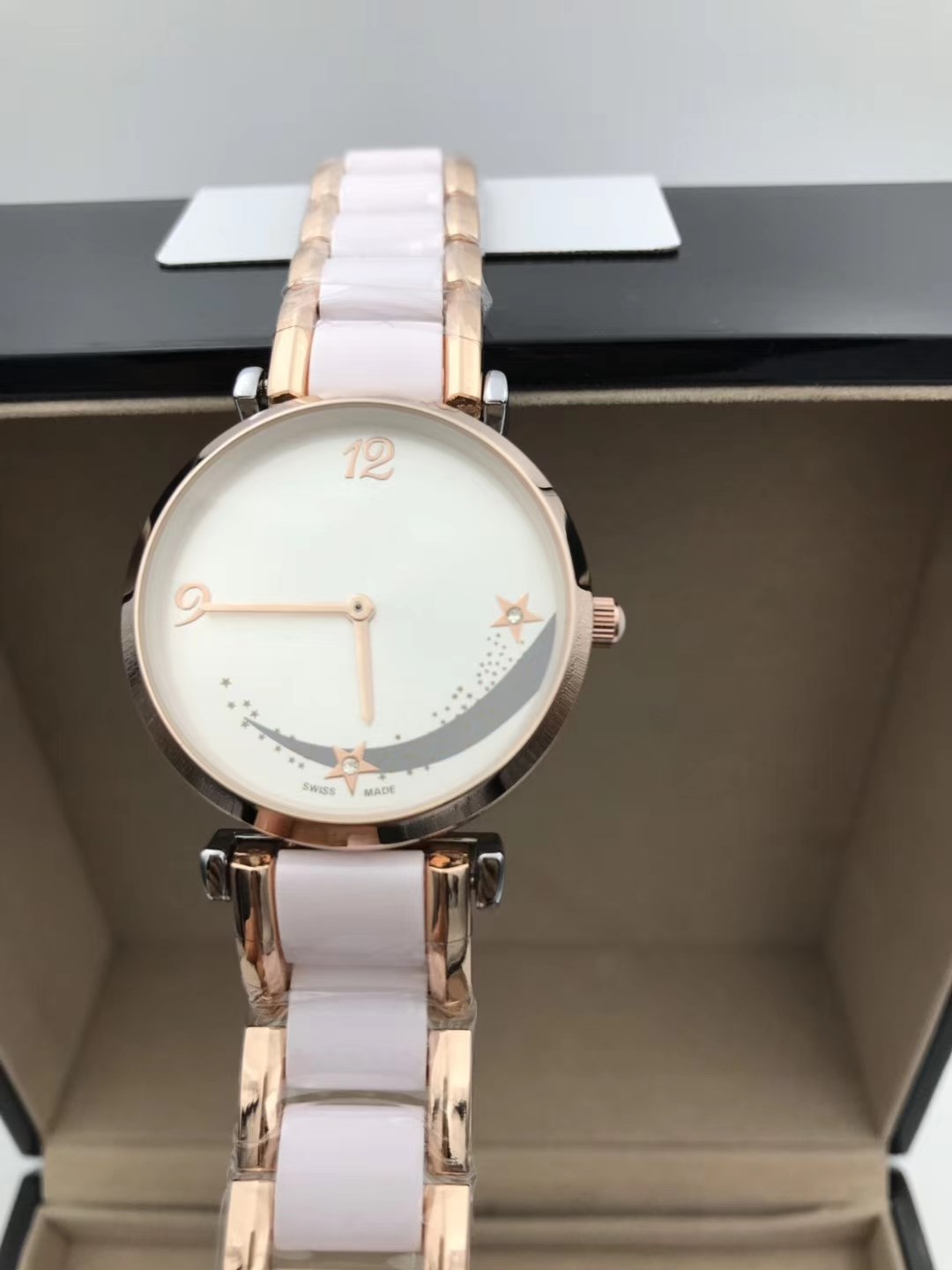 2021 new high quality Three stitches quartz watch Fashion Womens Watches Top brand WristWatches Mens Sport Wristwatch Steel strap montre de luxe 
2021 new high quality Three stitches quartz watch Fashion Womens Watches Top brand WristWatches Mens Sport Wristwatch Steel strap montre de luxe