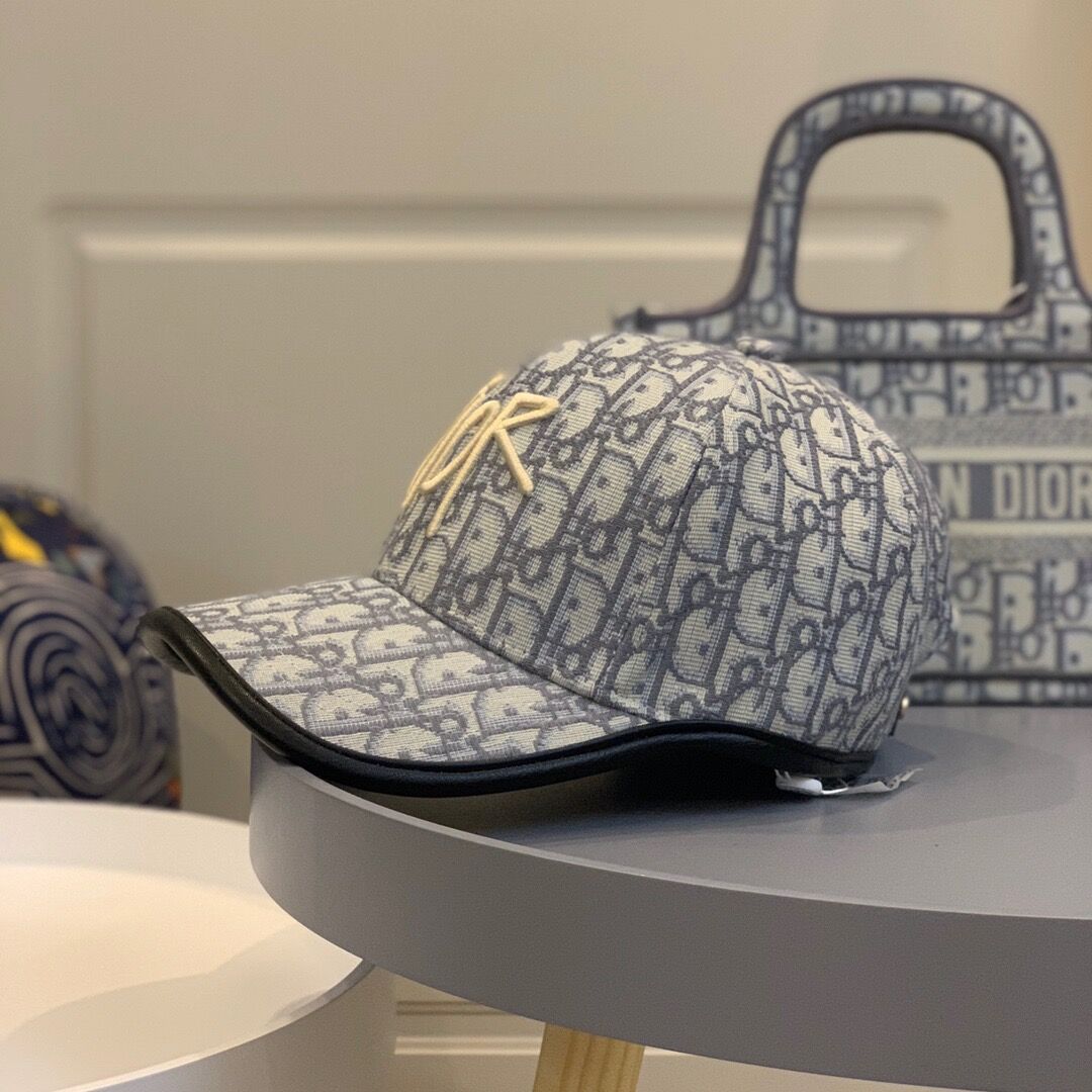 2020 full letter men designer cap khaki men snapbacks hot sale outdoor high quality fashion boy baseball cap free ship
2020 full letter men designer cap khaki men snapbacks hot sale outdoor high quality fashion boy baseball cap free ship