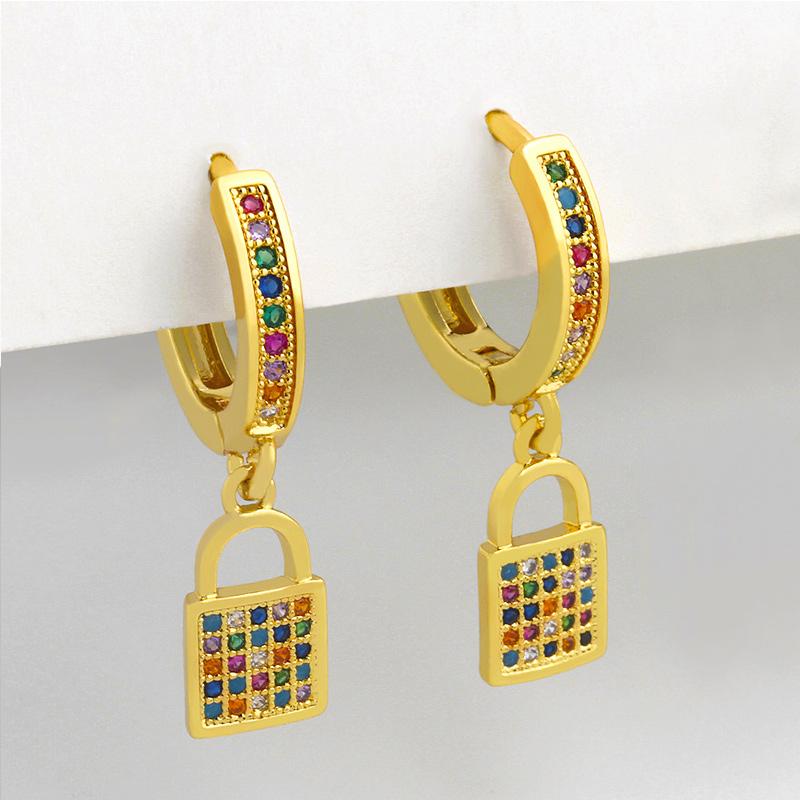 FLOLA Cute Small Padlock Dangling Earrings For Women Stone Crystal Huggie Lock Earrings Drop Cubic Zirconia Gold Jewelry ersu83
FLOLA Cute Small Padlock Dangling Earrings For Women Stone Crystal Huggie Lock Earrings Drop Cubic Zirconia Gold Jewelry ersu83