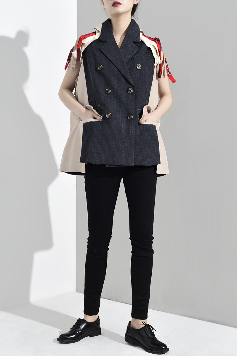 EAM Spring Autumn Lapel Sleeveless Embroidery Spliced Hit Color Loose Big Size Personality Vest Women Fashion QJ016 201102
