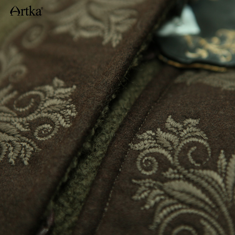 ARTKA Women's Winter New Vintage Warm Woolen Hoodie Cloak Coat Embroidered Drop-Shoulder Sleeve Wool Cape Outerwear WA10220D 201222
