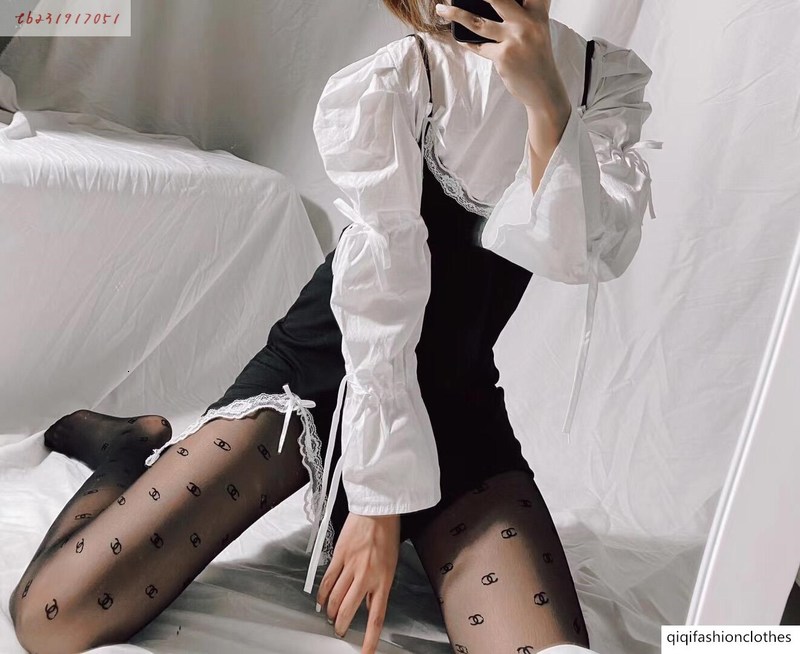 CC silk stockings women's Small fragrant letter black trousers thin transparent style xianger, Main black
CC silk stockings women's Small fragrant letter black trousers thin transparent style xianger, Main black