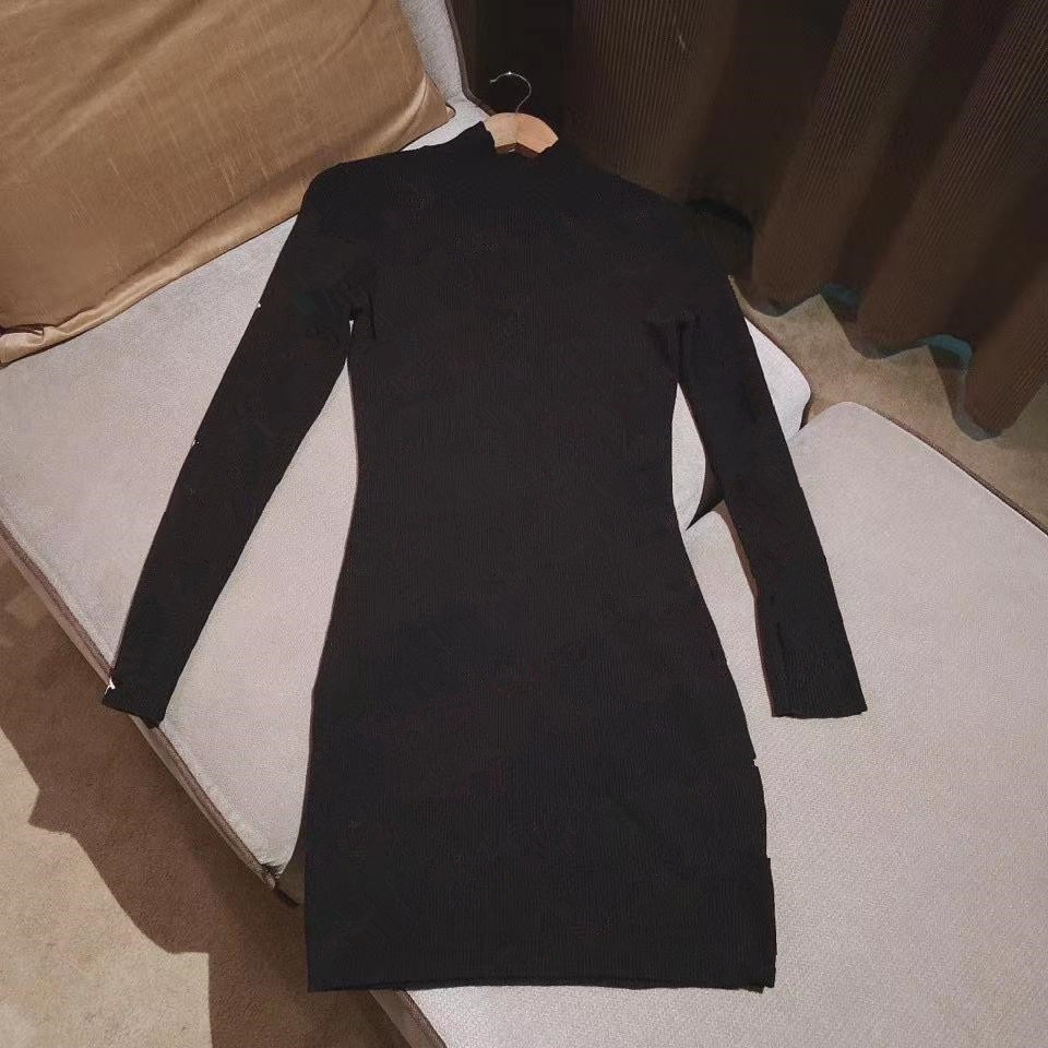 2021 New fashion women' long sleeve letter print knitted bodycon pencil dress plus size M L, Black
2021 New fashion women' long sleeve letter print knitted bodycon pencil dress plus size M L, Black