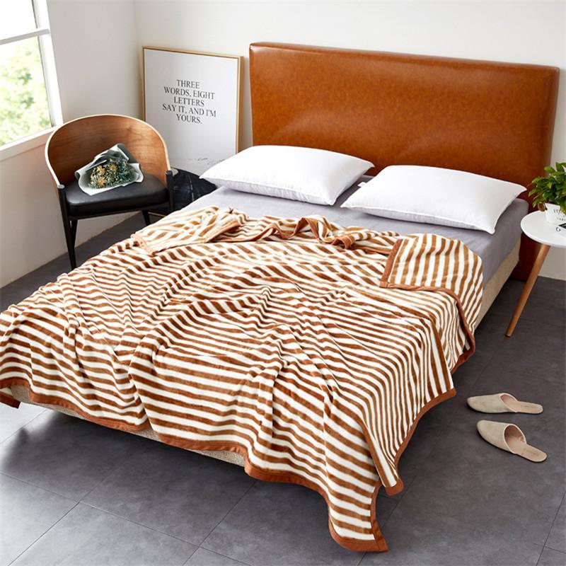 Stripe blankets simple quilts twin full queen king girls blankets Throw Flannel blanket on Bed/car/sofa luxury fashion warm rugs
Stripe blankets simple quilts twin full queen king girls blankets Throw Flannel blanket on Bed/car/sofa luxury fashion warm rugs