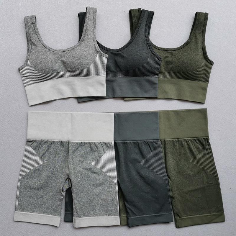 Summer Seamless Yoga Set Women Fitness Clothing Sportswear Padded Push-up Sports Bra+Woman Gym Shorts 2 Piece Sports Suits, Gray white set 
Summer Seamless Yoga Set Women Fitness Clothing Sportswear Padded Push-up Sports Bra+Woman Gym Shorts 2 Piece Sports Suits, Gray white set