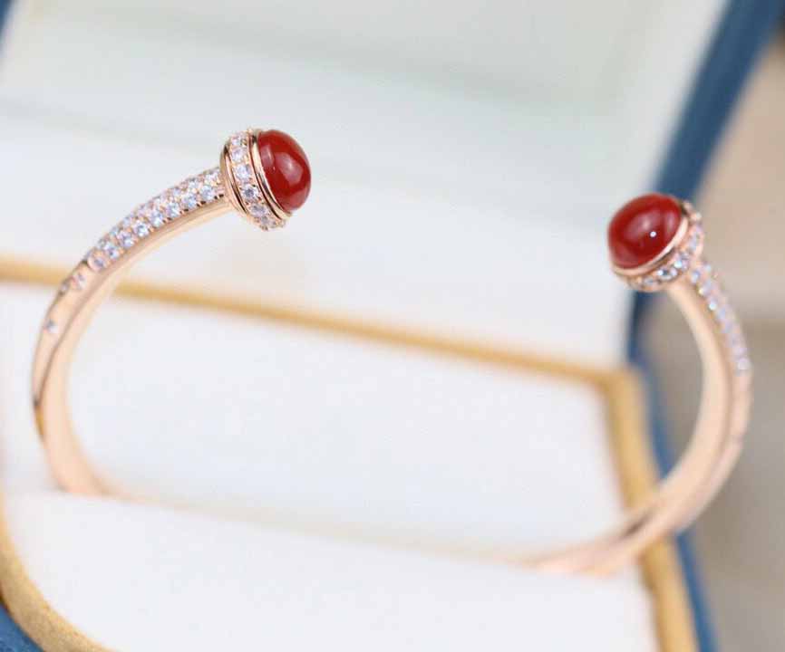 Luxurious quality opened bangle with diamond and nature stone in malachite and red agate for women wedding jewelry gift free shipping PS8269
Luxurious quality opened bangle with diamond and nature stone in malachite and red agate for women wedding jewelry gift free shipping PS8269