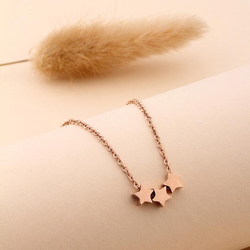 Fashion Brand Woman Jewelry Rose Gold Color 3 Stars Pendant Necklace 316 L Stainless Steel Collares Jewelry High Polish
Fashion Brand Woman Jewelry Rose Gold Color 3 Stars Pendant Necklace 316 L Stainless Steel Collares Jewelry High Polish