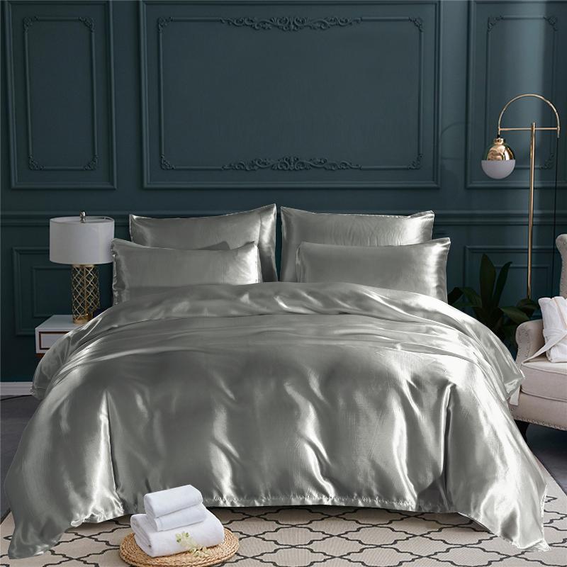 Imitated Silk Fabric Modern Luxury Comforter Bedding Set Fashion King Queen  Size Bed Linen Duvet Cover Sets Gift, Black 
Imitated Silk Fabric Modern Luxury Comforter Bedding Set Fashion King Queen  Size Bed Linen Duvet Cover Sets Gift, Black