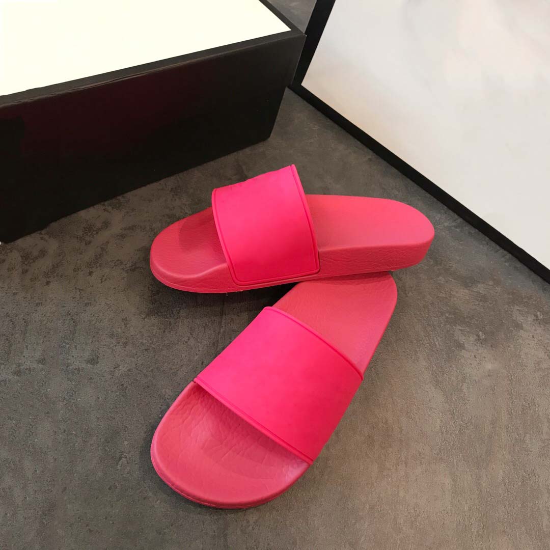 21ss fashion Women's Luxurys Designers rubber slide sandal Genuine Leather Men's Flip Flops popular Branded Ladies Beach shoes Indoor Slippe, Dust bag
21ss fashion Women's Luxurys Designers rubber slide sandal Genuine Leather Men's Flip Flops popular Branded Ladies Beach shoes Indoor Slippe, Dust bag