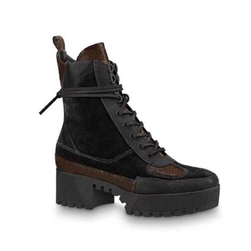 Donkey Brand Platform Martin boots Women Designer Boots Martins Desert Boot Flamingos Love Arrow Medal Real Leather Size US 4-US 10, Colour 8
Donkey Brand Platform Martin boots Women Designer Boots Martins Desert Boot Flamingos Love Arrow Medal Real Leather Size US 4-US 10, Colour 8