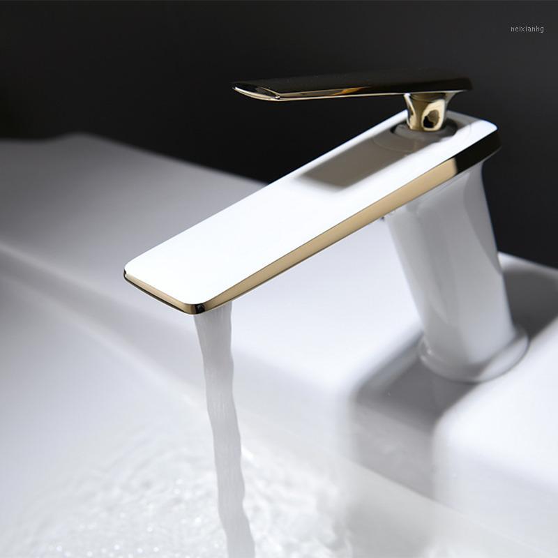 Basin Faucets White and Gold Brass Faucet Bathroom Sink Faucet Single Handle Deck Mounted Toilet Hot And Cold Mixer Water Tap1
Basin Faucets White and Gold Brass Faucet Bathroom Sink Faucet Single Handle Deck Mounted Toilet Hot And Cold Mixer Water Tap1