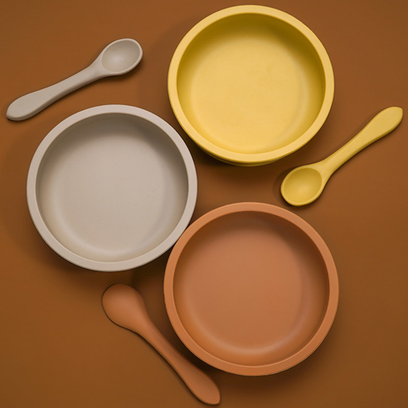 Solid Colour Kids Tableware Set Portable Baby Silicone Plate Bowl Toddler Feeding Sucker Infant Dishs With Silica Gel Spoon LJ201221