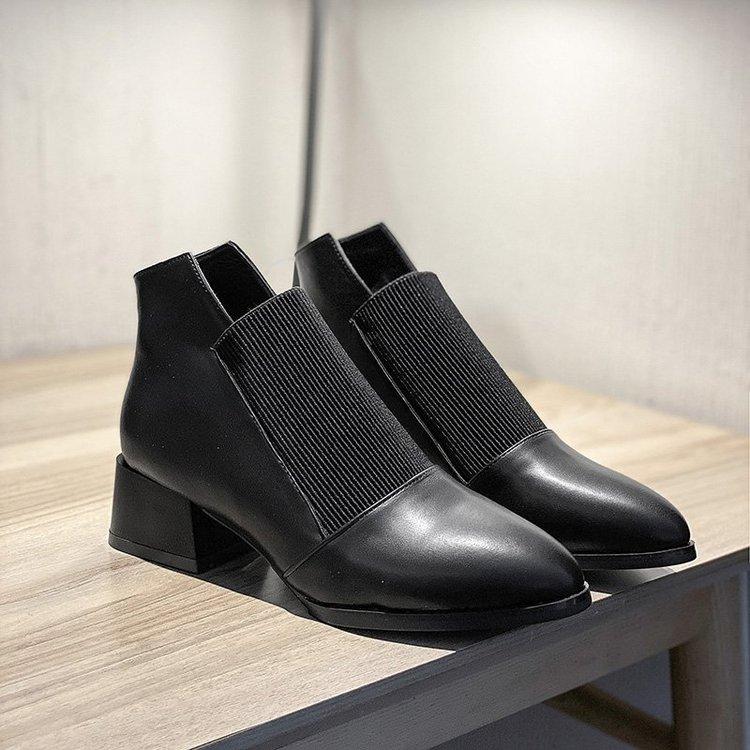 Pointed Toe Black Ankle Boots Spring Autumn Women Chunky Heel Office Lady Leisure Shoes, Flock
Pointed Toe Black Ankle Boots Spring Autumn Women Chunky Heel Office Lady Leisure Shoes, Flock