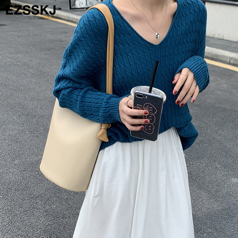 basic spring autumn soft oversize Sweater Pullovers Women v-neck Long Sleeve Knit thick Sweater Female Jumpers solid sweater 201031