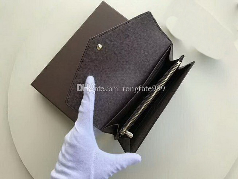 Famous designer brand new Sarah Wallet Multicolor Damier Ebene Canvas long wallet purse card holder, Brown plaid
Famous designer brand new Sarah Wallet Multicolor Damier Ebene Canvas long wallet purse card holder, Brown plaid