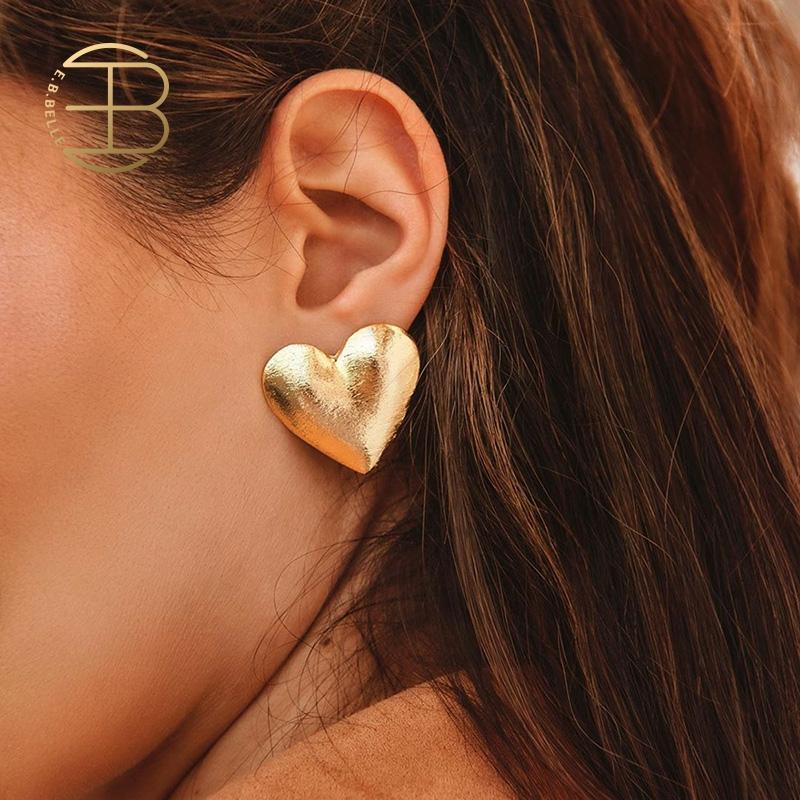 Pendientes de Metal elegantes para mujer, aretes de tuerca corazn oro rosa para mujer 2020
Pendientes de Metal elegantes para mujer, aretes de tuerca corazn oro rosa para mujer 2020
