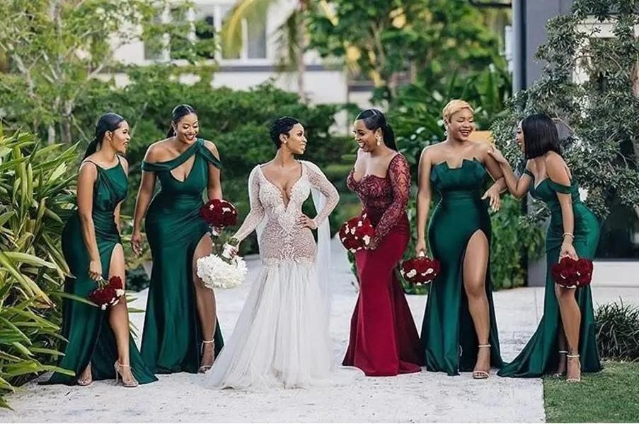 Custom Made Emerald Green Side Split Bridesmaid Dresses Difference Neckline Long Wedding Party Guest Gowns Plus Size ass