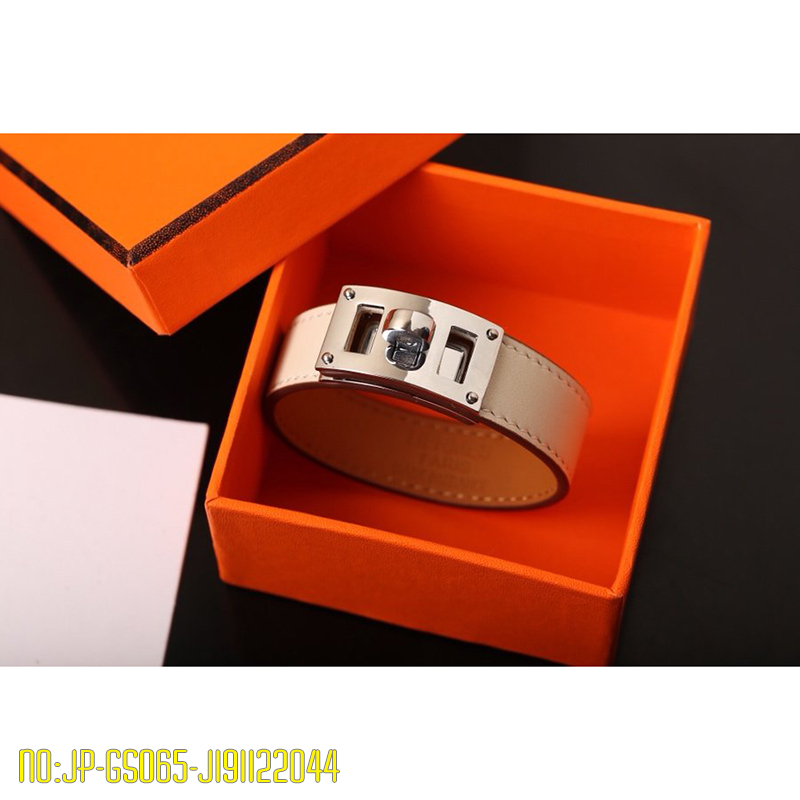 New Jewelry Cuff Bracelet for Womans/man Stainless Steel Real Leather Bangles Fashion H Gold Bracelets Gold Bangle Designer Brand Jewelrys
New Jewelry Cuff Bracelet for Womans/man Stainless Steel Real Leather Bangles Fashion H Gold Bracelets Gold Bangle Designer Brand Jewelrys