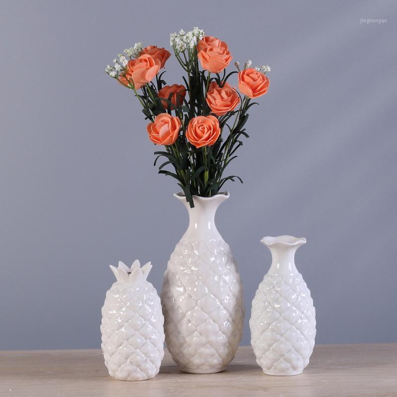 creative ceramic Pineapple vase Mini flower vase Desktop decoration Dried flower artificial decorative ornaments J1
creative ceramic Pineapple vase Mini flower vase Desktop decoration Dried flower artificial decorative ornaments J1