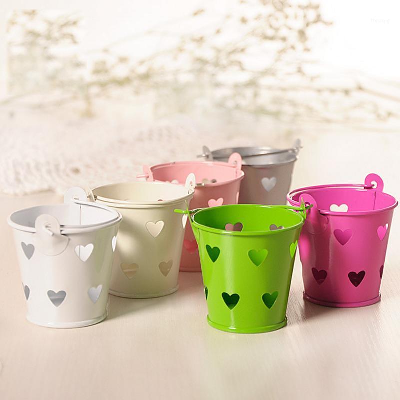 2pcs/set new Laser Cut Wedding Candy Box Sweet Gift Hollow Heart Mini Colorful Wedding Tin Candy Buckets Colored Metal Bucket1
2pcs/set new Laser Cut Wedding Candy Box Sweet Gift Hollow Heart Mini Colorful Wedding Tin Candy Buckets Colored Metal Bucket1