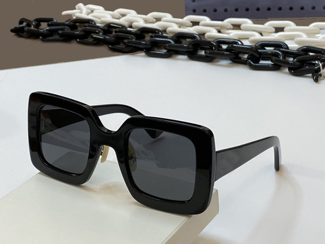 2021 Summer New style Vertical chain design Unisex Fashion Oversized Square Sunglasses Men Women Personality Luxury glasses Brandood Quality
2021 Summer New style Vertical chain design Unisex Fashion Oversized Square Sunglasses Men Women Personality Luxury glasses Brandood Quality
