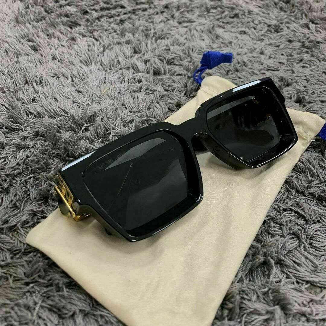 men Luxury MILLIONAIRE M96006WN Sunglasses full frame Vintage designer sunglasses for mens Shiny Gold Logo Hot sell Gold plated Top L96006
men Luxury MILLIONAIRE M96006WN Sunglasses full frame Vintage designer sunglasses for mens Shiny Gold Logo Hot sell Gold plated Top L96006