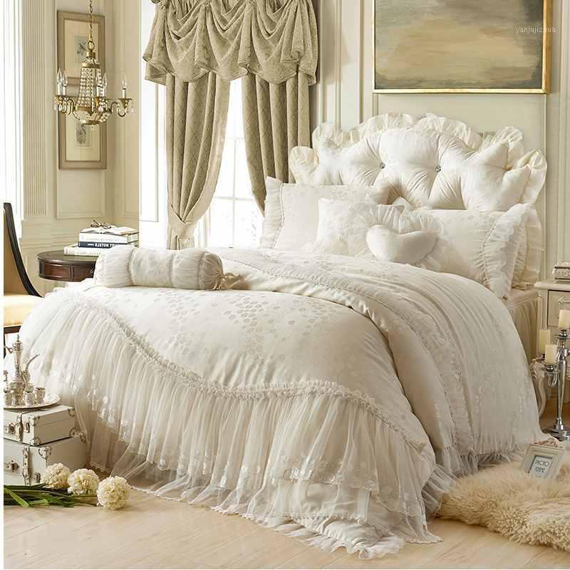Korean Princess bedding set cotton 4/6pcs Lace bedspread Beige Jacquard satin duvet cover bed sheet pillowcases king queen size1, Red
Korean Princess bedding set cotton 4/6pcs Lace bedspread Beige Jacquard satin duvet cover bed sheet pillowcases king queen size1, Red