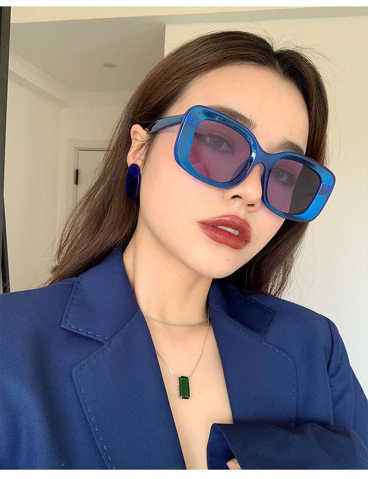 Sunglasses 2021 Square Retro Women Vintage Eyewear Luxury Eyeglasses For WomenMen Mirror Feminino UV400 UV40
Sunglasses 2021 Square Retro Women Vintage Eyewear Luxury Eyeglasses For WomenMen Mirror Feminino UV400 UV40