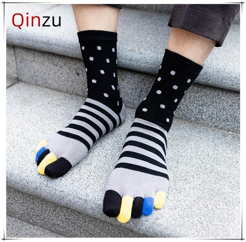 Man Cotton Mid-tube Autumn Winter Thickened Five Finger Toe Socks Deodorant Sweat-absorbent Split Toe Socks Colorful MKG019, Black gray strip
Man Cotton Mid-tube Autumn Winter Thickened Five Finger Toe Socks Deodorant Sweat-absorbent Split Toe Socks Colorful MKG019, Black gray strip