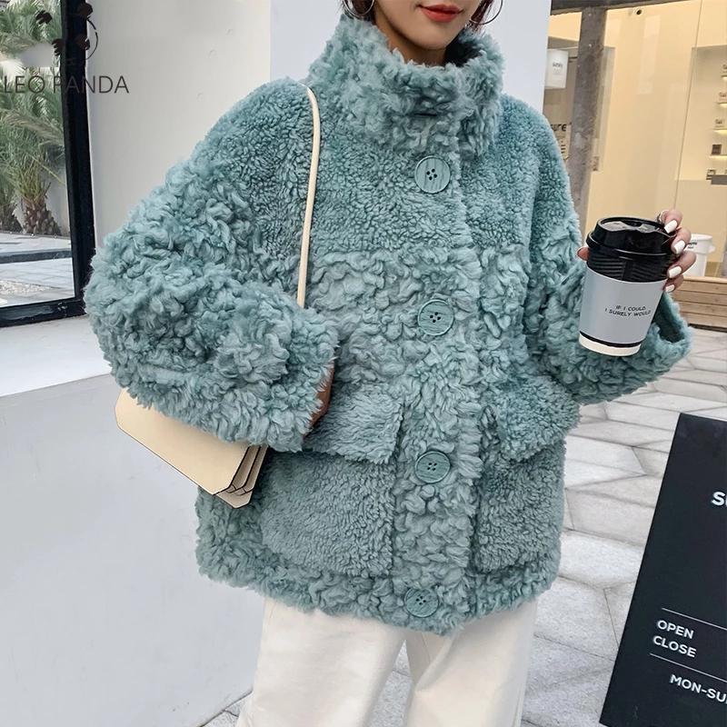 2020 Autumn Winter Real Fur Coat Female New Fashion Sheep Shearling Jacket Women Short 100% Wool Coat Plus Size Pink Clothes, Beige
2020 Autumn Winter Real Fur Coat Female New Fashion Sheep Shearling Jacket Women Short 100% Wool Coat Plus Size Pink Clothes, Beige