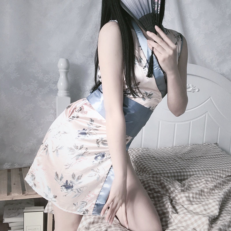 Japanese lingerie kimono cosplay outfit traditional robe style temptation soft pajama robes silk belt assembly for women 2ZJZ, Sky blue
Japanese lingerie kimono cosplay outfit traditional robe style temptation soft pajama robes silk belt assembly for women 2ZJZ, Sky blue