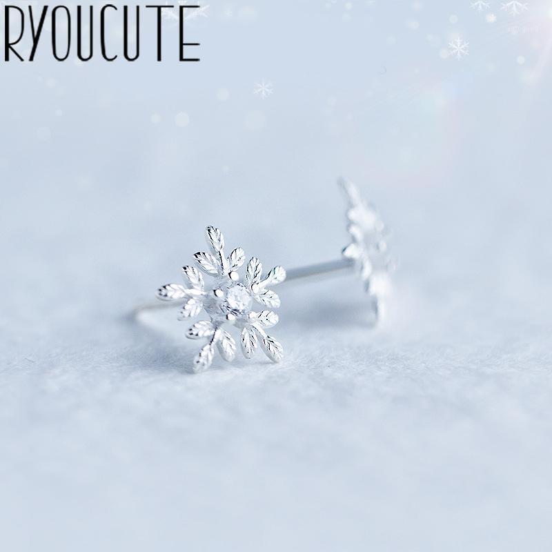 Stud RYOUCUTE 100% Real Silver Color Korean Cute Zirconia Snow Earrings For Women Wedding Jewelry Pendientes1
Stud RYOUCUTE 100% Real Silver Color Korean Cute Zirconia Snow Earrings For Women Wedding Jewelry Pendientes1
