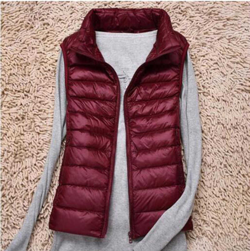 Spring Autumn Women Ultra Light Down Vest White Duck Coat Parka Ladies Sleeveless Waistcoat Plus Size 4XL 211220