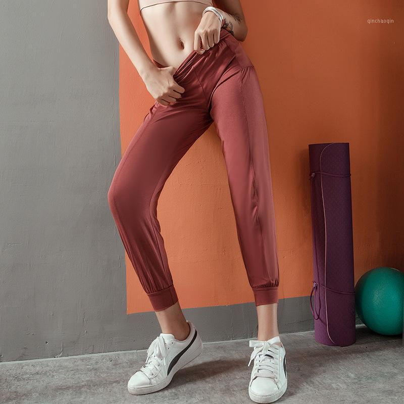 Fitness Trousers Thin Sports Pants Quick-dry High-waist Sports Yoga Pants Women ' Loose Beam Foot Shut Running Elastic Waist 851, Black
Fitness Trousers Thin Sports Pants Quick-dry High-waist Sports Yoga Pants Women ' Loose Beam Foot Shut Running Elastic Waist 851, Black