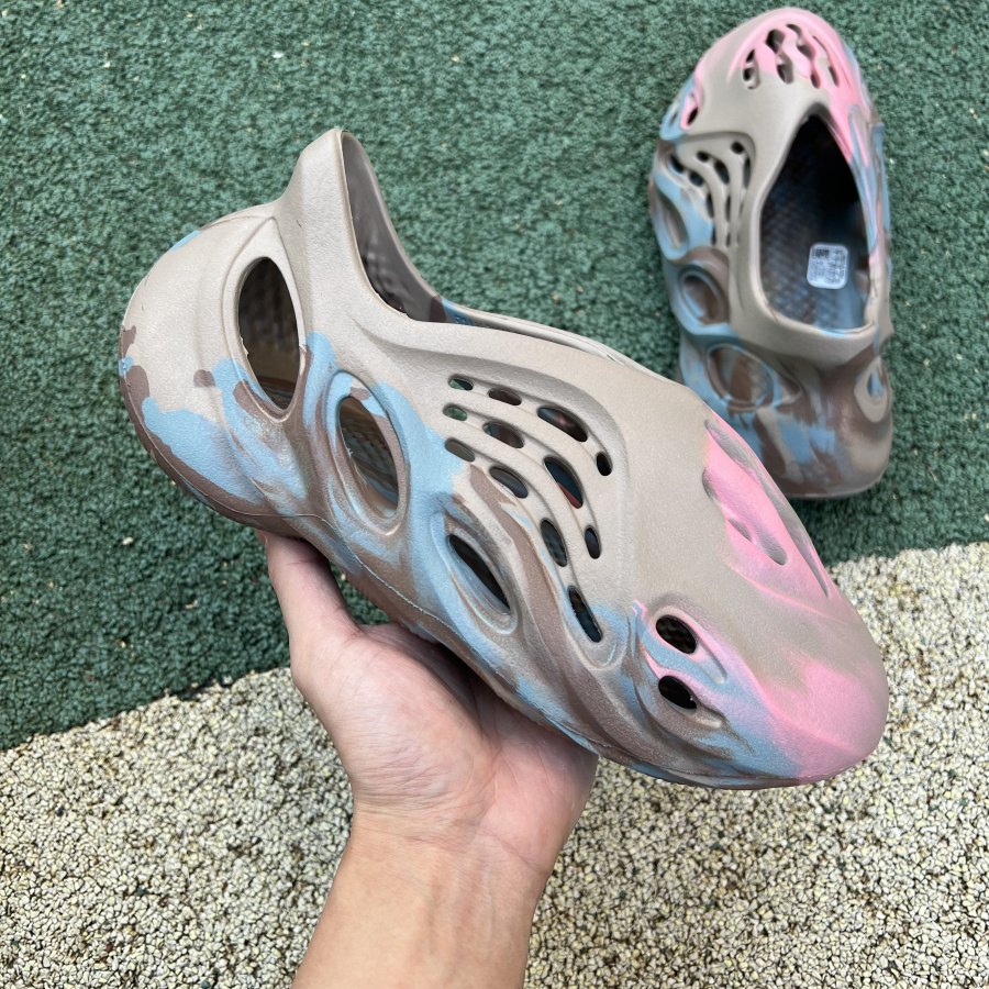 Foam Runner RNNR Beach Sand Grey Sandals Vermillion Slippers Cream Clay Mens Women Slides Ochre Moon Grey Mineral Blue Ararat White, Black
Foam Runner RNNR Beach Sand Grey Sandals Vermillion Slippers Cream Clay Mens Women Slides Ochre Moon Grey Mineral Blue Ararat White, Black