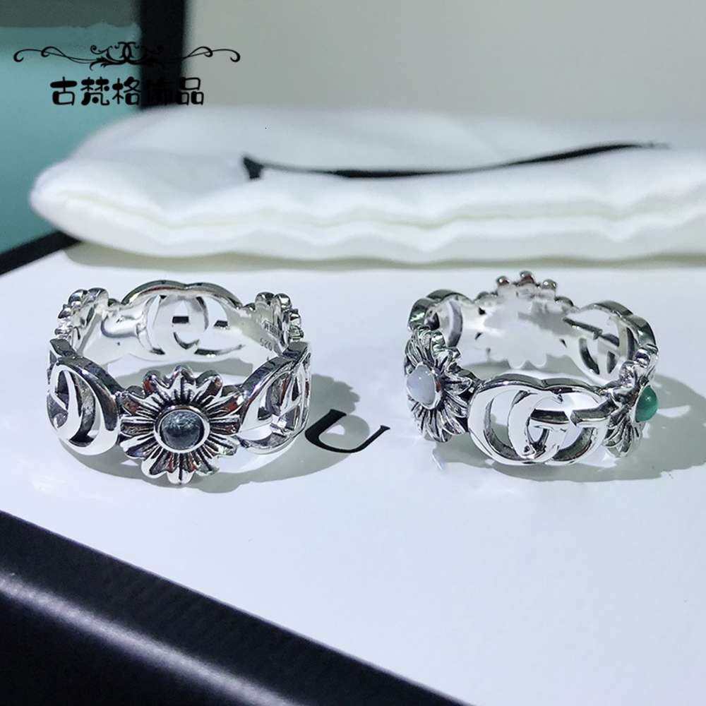 925 Silver Double g flower Turquoise Daisy makes fashion personality hollow out carving lady's ring
925 Silver Double g flower Turquoise Daisy makes fashion personality hollow out carving lady's ring