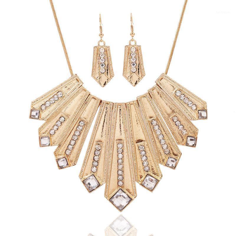 LZHLQ Trendy Splice Geometric Metal Necklaces Fashion Women Rhinestone Necklace Maxi Brand Sweater Chain Jewelry Accessories1
LZHLQ Trendy Splice Geometric Metal Necklaces Fashion Women Rhinestone Necklace Maxi Brand Sweater Chain Jewelry Accessories1