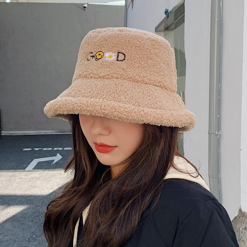 Wide Brim Hats Autumn Casual Women Hat Letter Embroidery Lamb Plush Soft Warm Fisherman Caps Winter Korean Foldable Bucket 2021, White
Wide Brim Hats Autumn Casual Women Hat Letter Embroidery Lamb Plush Soft Warm Fisherman Caps Winter Korean Foldable Bucket 2021, White