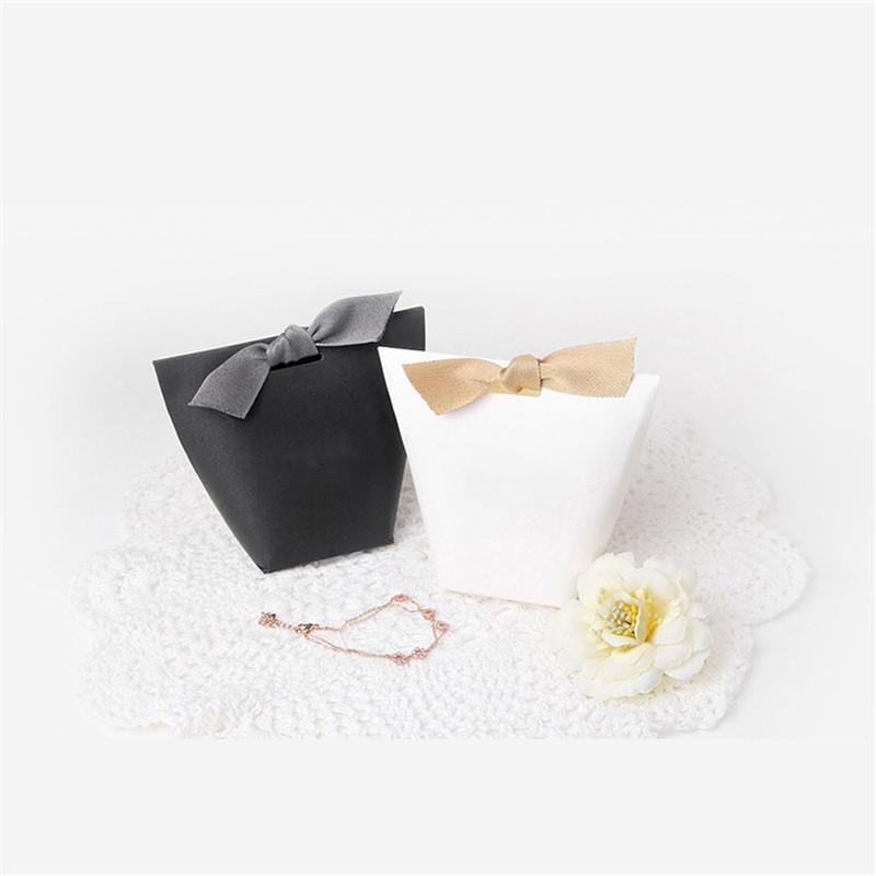 MERCI BEAUCOUP White Color Wedding Gift Boxes Paper Cake Box Baby Shower Favor Boxes creative Candy Box With Ribbon 100pcs
MERCI BEAUCOUP White Color Wedding Gift Boxes Paper Cake Box Baby Shower Favor Boxes creative Candy Box With Ribbon 100pcs