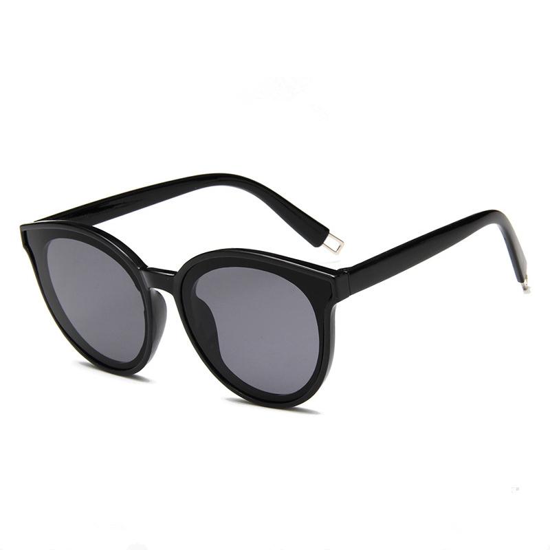 New Korean version retro Sunglasses trend full frame Sun glasses girl anti UV drive outdoor sports decoration glasses
New Korean version retro Sunglasses trend full frame Sun glasses girl anti UV drive outdoor sports decoration glasses