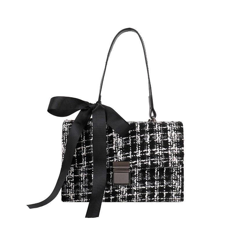 High Quality Woolen Messenger Bags Popular Black White Lattice Female Handbag Vintage Crossbody Bag Women Shoulder Bag Brand
High Quality Woolen Messenger Bags Popular Black White Lattice Female Handbag Vintage Crossbody Bag Women Shoulder Bag Brand
