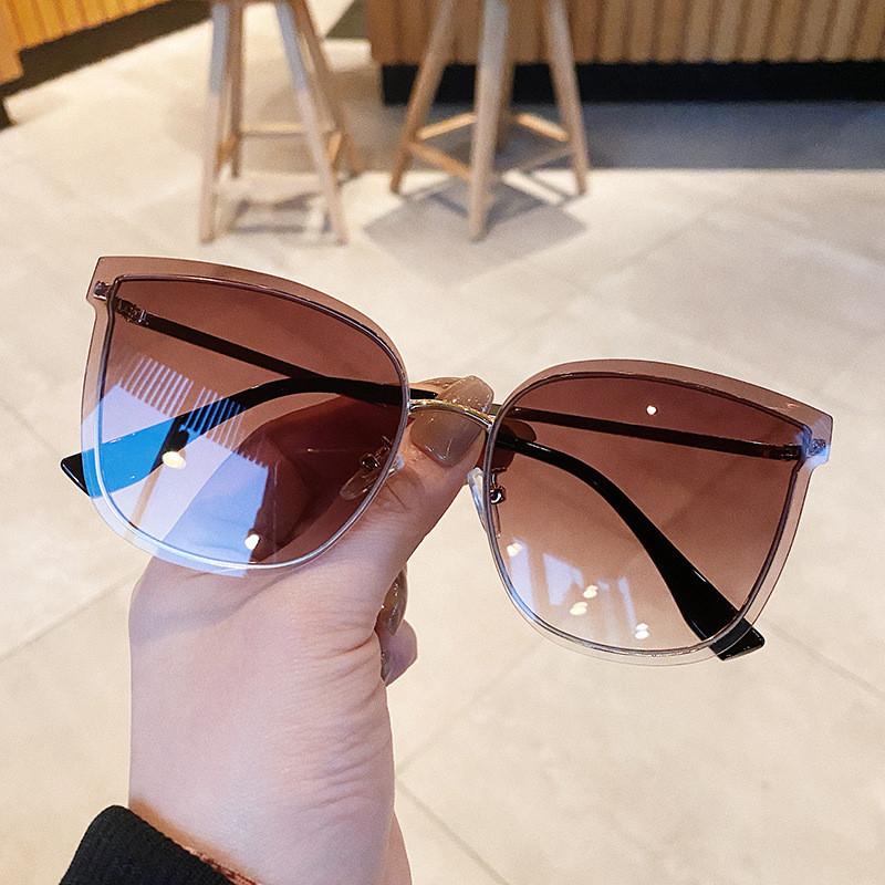 Sunglasses Metal Frameless Fashion Charm Ladies Trend High-end Luxury Vintage Cool High-quality All-match Sun Glasses
Sunglasses Metal Frameless Fashion Charm Ladies Trend High-end Luxury Vintage Cool High-quality All-match Sun Glasses