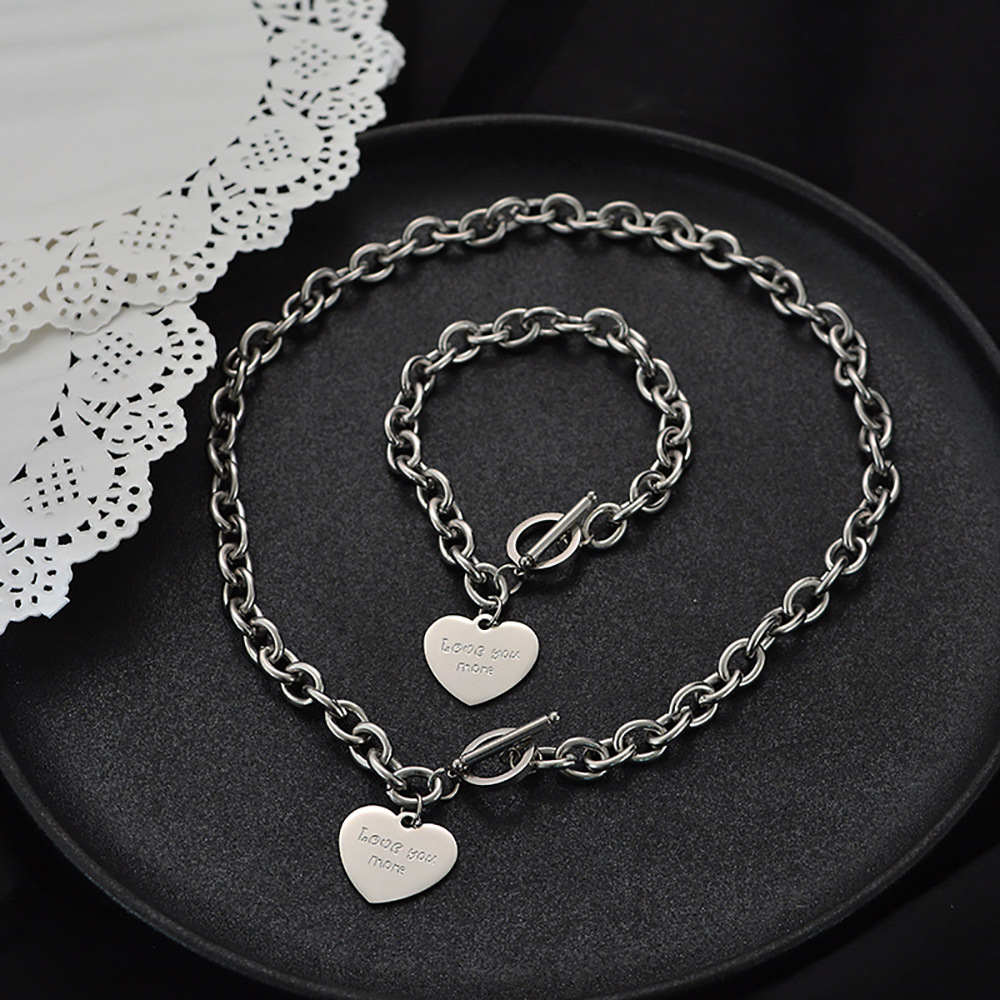 2021 New Christmas Gift 925 Silver Love Necklace+Bracelet Set Wedding Statement Jewelry Heart Pendant Necklaces Bangle Sets
2021 New Christmas Gift 925 Silver Love Necklace+Bracelet Set Wedding Statement Jewelry Heart Pendant Necklaces Bangle Sets