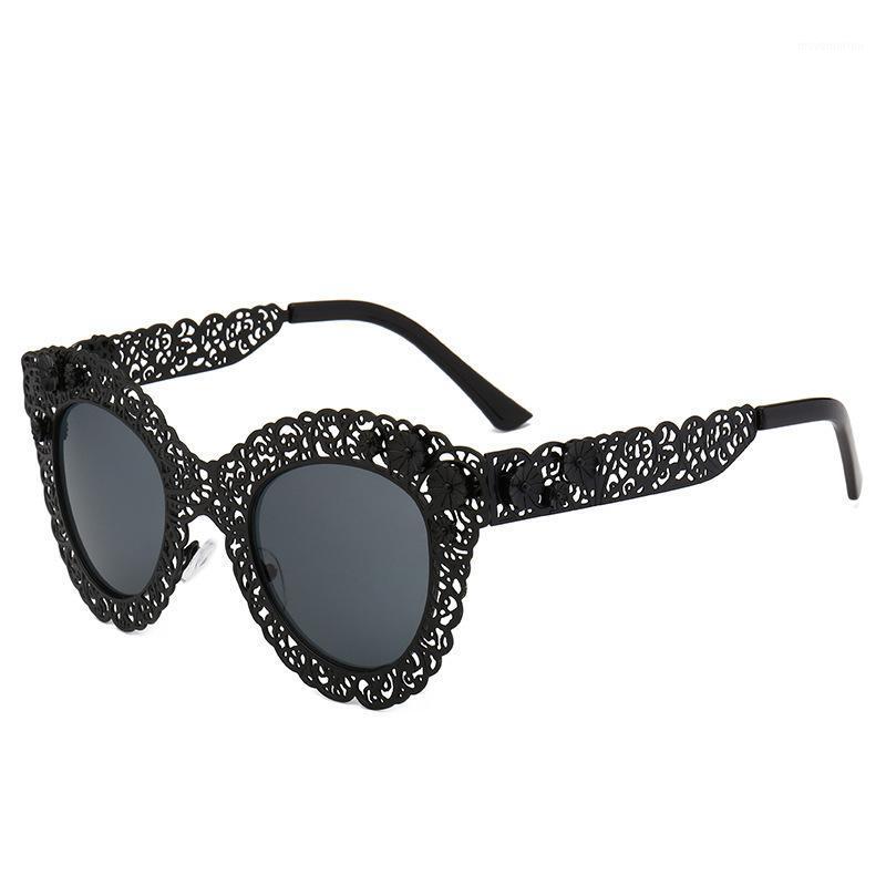 Luxury Oversized Flower Cat Eye Sunglasses Women Brand Designer Vintage Baroque Cateye Sun Glasses Shades Gafas1
Luxury Oversized Flower Cat Eye Sunglasses Women Brand Designer Vintage Baroque Cateye Sun Glasses Shades Gafas1