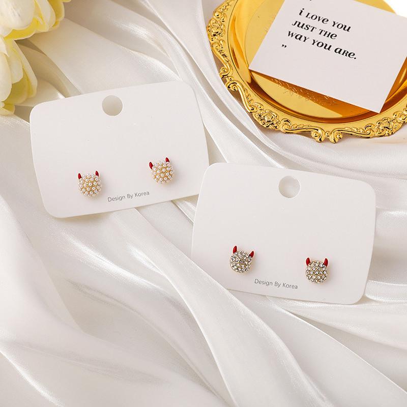 Stud Minar 2021 Year Delicate Shiny Rhinestone Pearl Cattle Earrings For Women Gold Color Metal Bull Small Brincos
Stud Minar 2021 Year Delicate Shiny Rhinestone Pearl Cattle Earrings For Women Gold Color Metal Bull Small Brincos